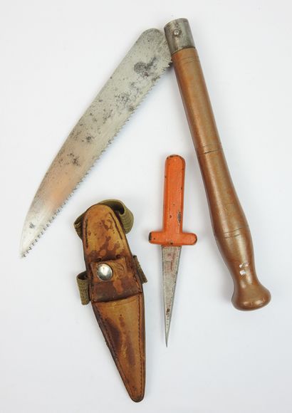 FRANCE. Couteau pliant à lame en dents de...