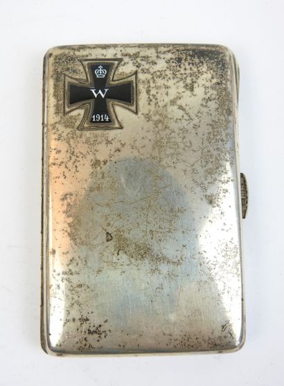 ALLEMAGNE. Boite à cigarette en argent poinçonnée...