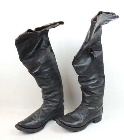 FRANCE. Paire de bottes de cavalerie hautes...