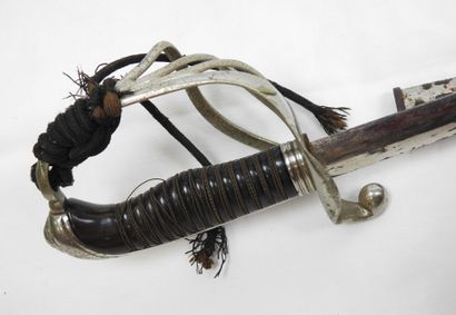 FRANCE. Sabre d'officier modèle 1882, fusée...
