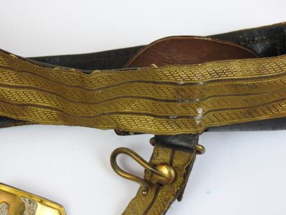 FRANCE. Ceinturon porte-épée d'officier de...