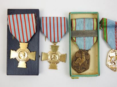 FRANCE. Lot de 6 médailles 1939-1940, croix...