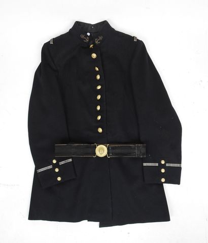 FRANCE. Tunique modèle 1931 d'adjudant de...