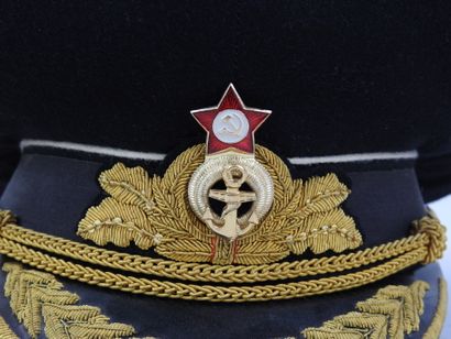 URSS. Casquette d'amiral soviétique en drap...