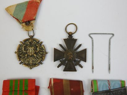FRANCE. Lot de 5 médailles 1939-1940, croix...