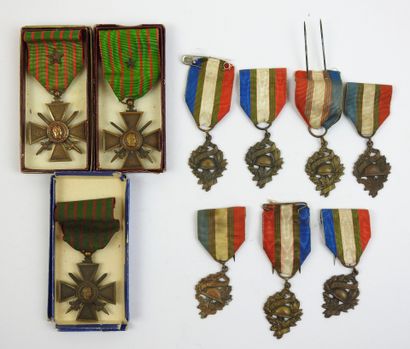 FRANCE. Lot de 3 croix de guerre 14-15, 14-16,...