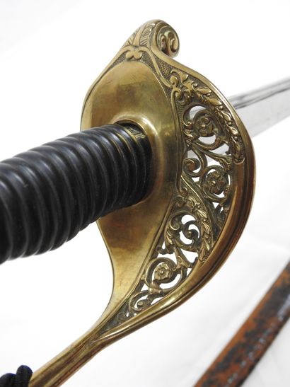 FRANCE. Sabre d'officier d'infanterie modèle...