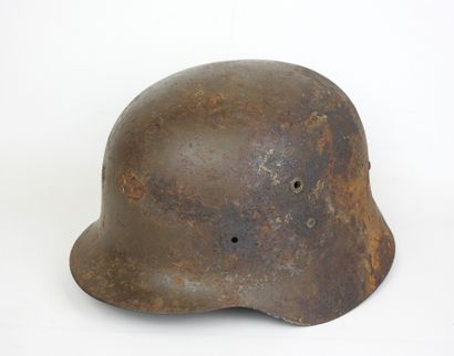 ESPAGNE. Casque modèle Z-42 des troupes républicaines...