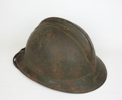 FRANCE. Casque Adrian modèle 1926 de la défense...