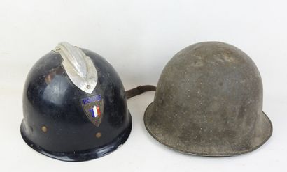 FRANCE. Casque modèle 1951 daté 1953, complet...