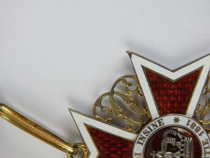 ROUMANIE. Ordre de la couronne, croix de...