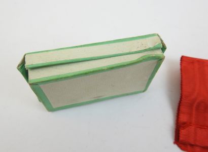 FRANCE. Rubans d'officier de la Légion d'honneur...