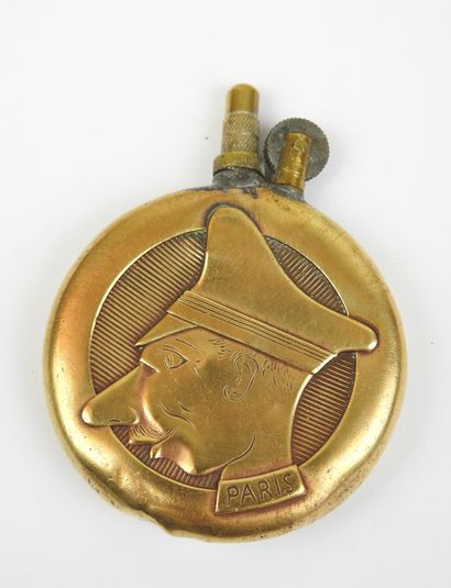 
FRANCE. Grand briquet circulaire Kronprinz,...