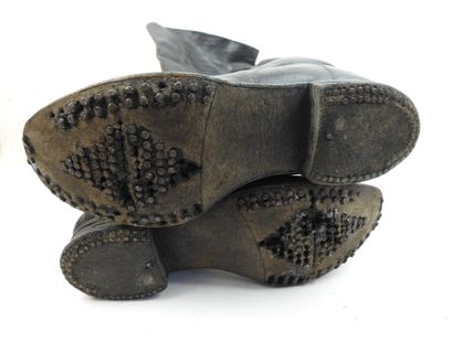 FRANCE. Paire de bottes de cavalerie hautes...