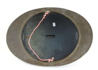 FRANCE. Casque Adrian modèle 1915 de l'armée...
