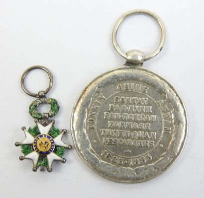 FRANCE. Médaille du Tonkin 1883-1885 en argent...