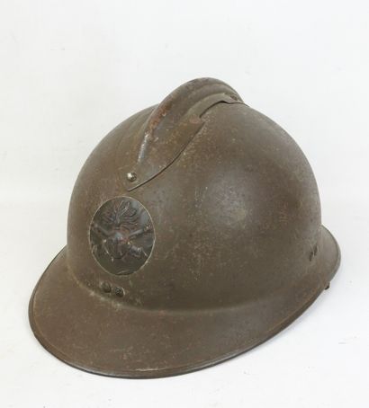 FRANCE. Casque Adrian modèle 1926 d'artillerie...