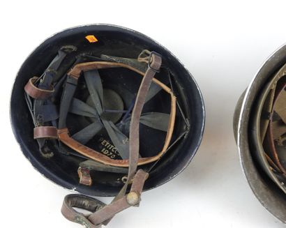 FRANCE. Casque modèle 1951 daté 1953, complet...