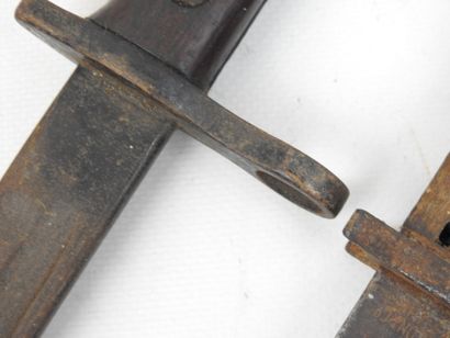LOT. Baïonnette Mauser 1915 signée de Simson...