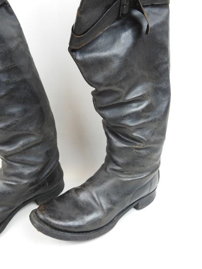 FRANCE. Paire de bottes de cavalerie hautes...