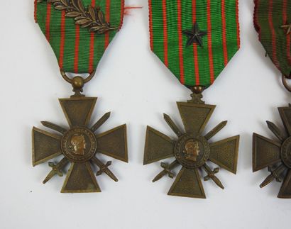 FRANCE. Suite des 4 types de croix de guerre...