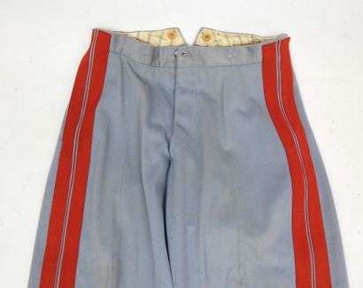 FRANCE. Pantalon flottard d'officier de spahi...