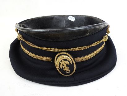 FRANCE. Casquette d'élève-administrateur...
