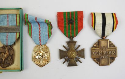 FRANCE. Lot de 6 médailles 1939-1940, croix...