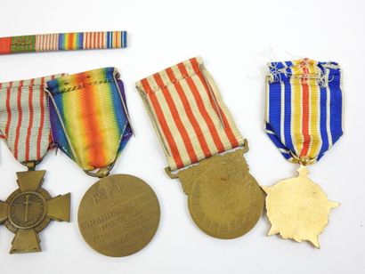 FRANCE. Set of 6 decorations of a 14-18 veteran,...