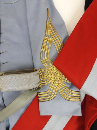 FRANCE. 4th RTT battalion commander's uniform,...