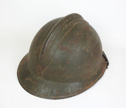 FRANCE. Casque Adrian modèle 1926 de la défense...