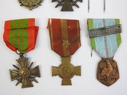 FRANCE. Lot de 5 médailles 1939-1940, croix...