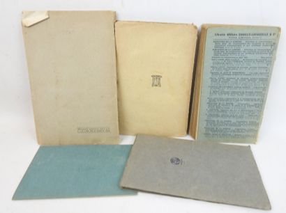 DOCUMENTS. Suite de 3 notices sur les moteurs...
