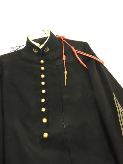 FRANCE. Tenue modèle 1931 de capitaine du...
