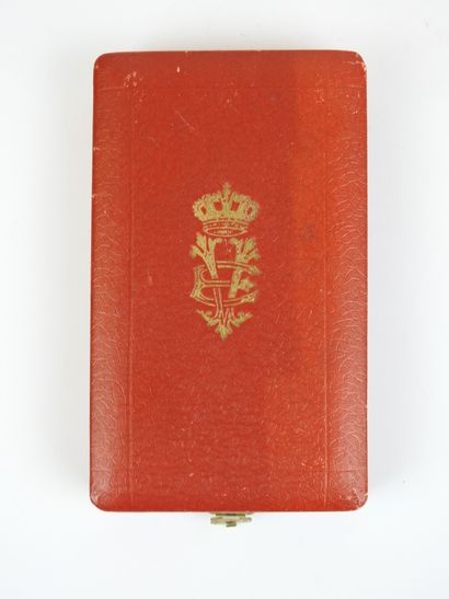ITALIE. Ordre de la couronne, croix de commandeur...