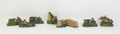 JOUETS. JRD, suite de 8 figurines en composition...