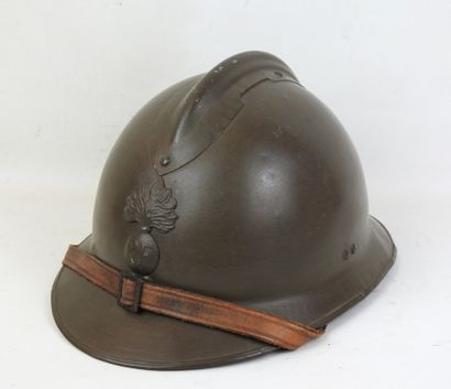 FRANCE. Casque Adrian modèle 1926 d'infanterie...
