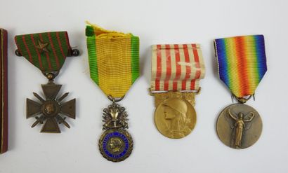 FRANCE. Suite de 6 médailles 14-18, croix...