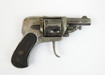 FRANCE. Revolver Velodog Hammerless à percussion...