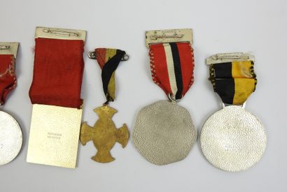 FRANCE. Lot de 8 médailles sportives suisse,...