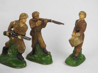 JOUETS. JRD, suite de 13 figurines en composition...