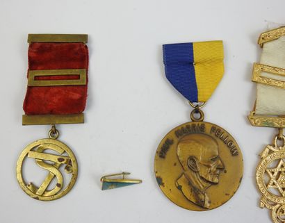 FRANCE. Lot de 4 médailles maçonniques, on...