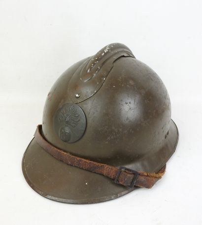 FRANCE. Casque Adrian modèle 1926 d'infanterie...