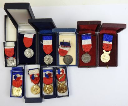 FRANCE. Lot de 10 médailles d'honneur en...