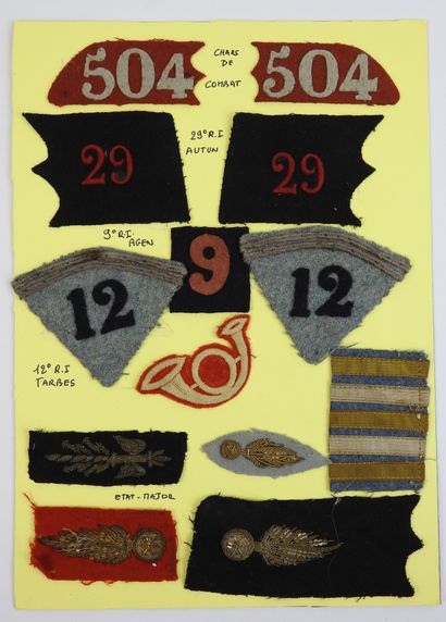 FRANCE. Planche d'insignes en tissu, pattes...