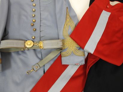 FRANCE. 4th RTT battalion commander's uniform,...