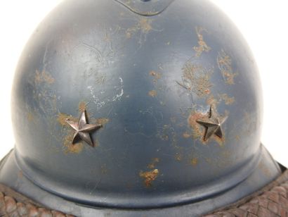 FRANCE. Casque Adrian modèle 1915 en acier...