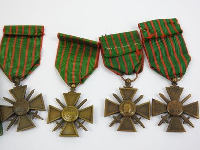 FRANCE. Suite de croix de guerre attribuées...