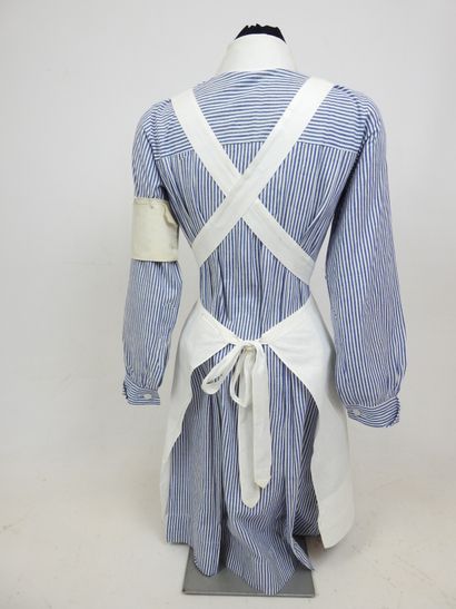 ALLEMAGNE. Tenue d'infirmière de la 