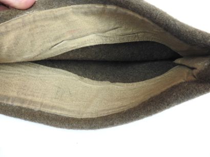 FRANCE. Bonnet de police modèle 1918 de sergent-chef...